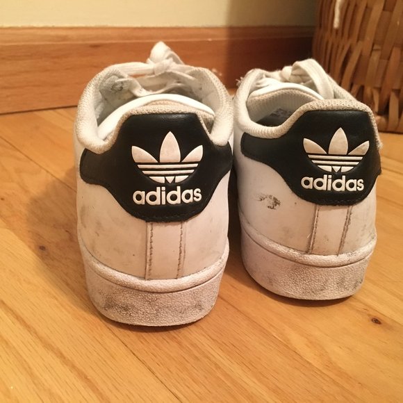 ADIDAS Superstars - Picture 6 of 6